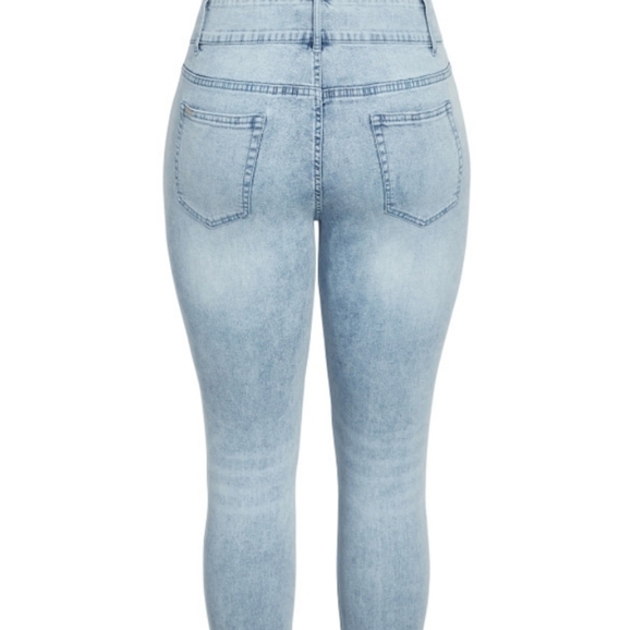 City Chic High Rise Rip Jean light denim wash Size 16 - Picture 4 of 12